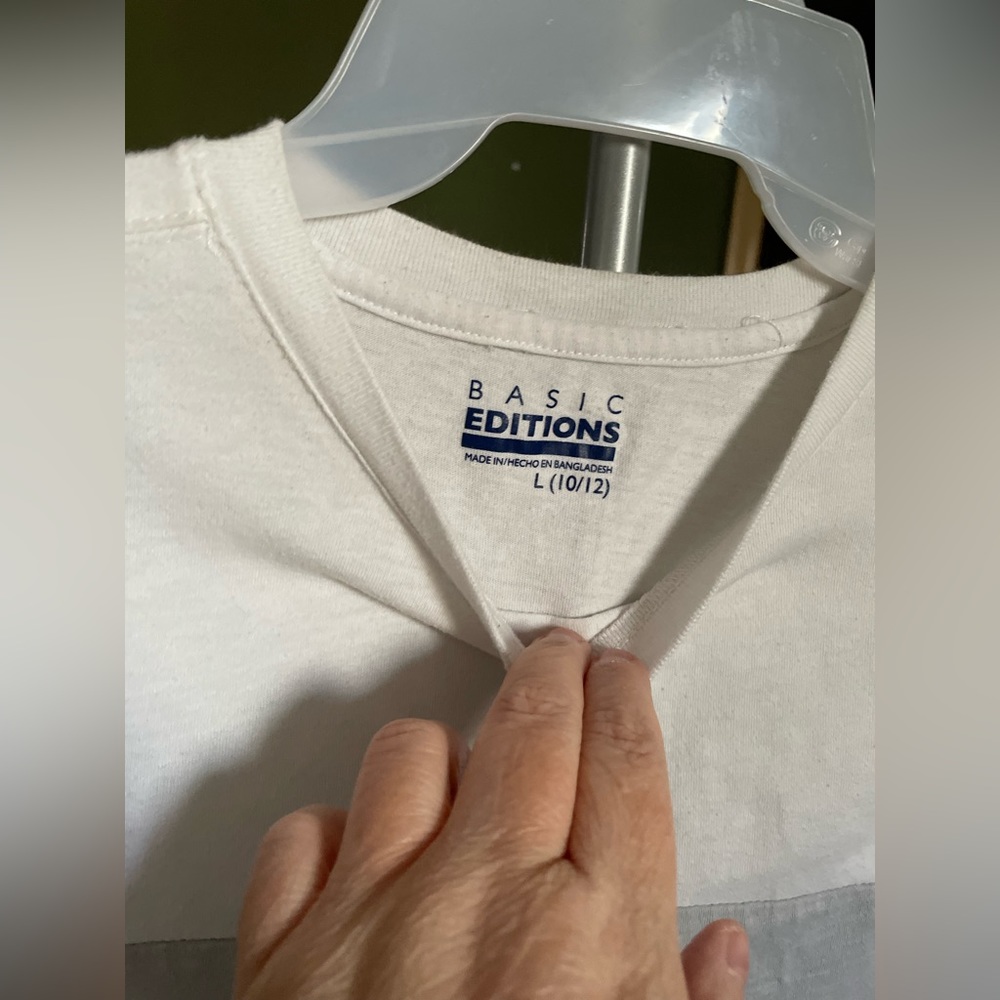 Neutral soft Tee - Picture 2 of 4
